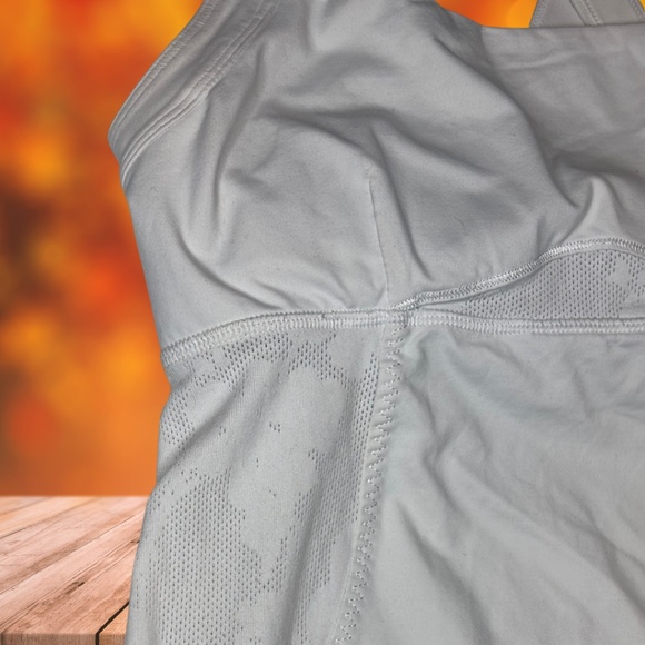 Lululemon Athletica Tank Top with Sports Bra - Picture 5 of 13